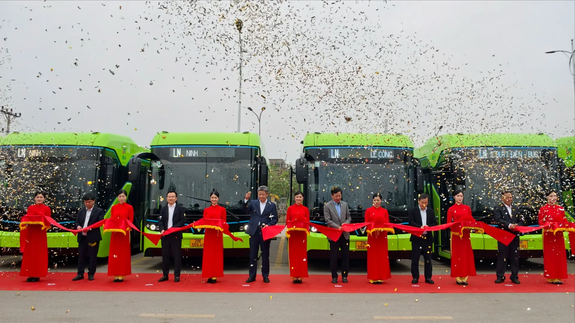 Trên 26% xe buýt Hà Nội đã chuyển đổi phương tiện 'xanh'